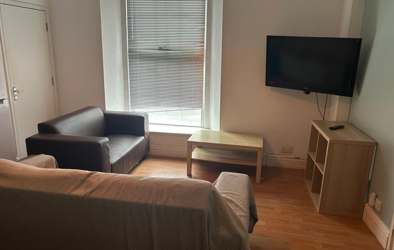 Prospect Street, Flat 1, Greenbank, Plymouth - Image 1